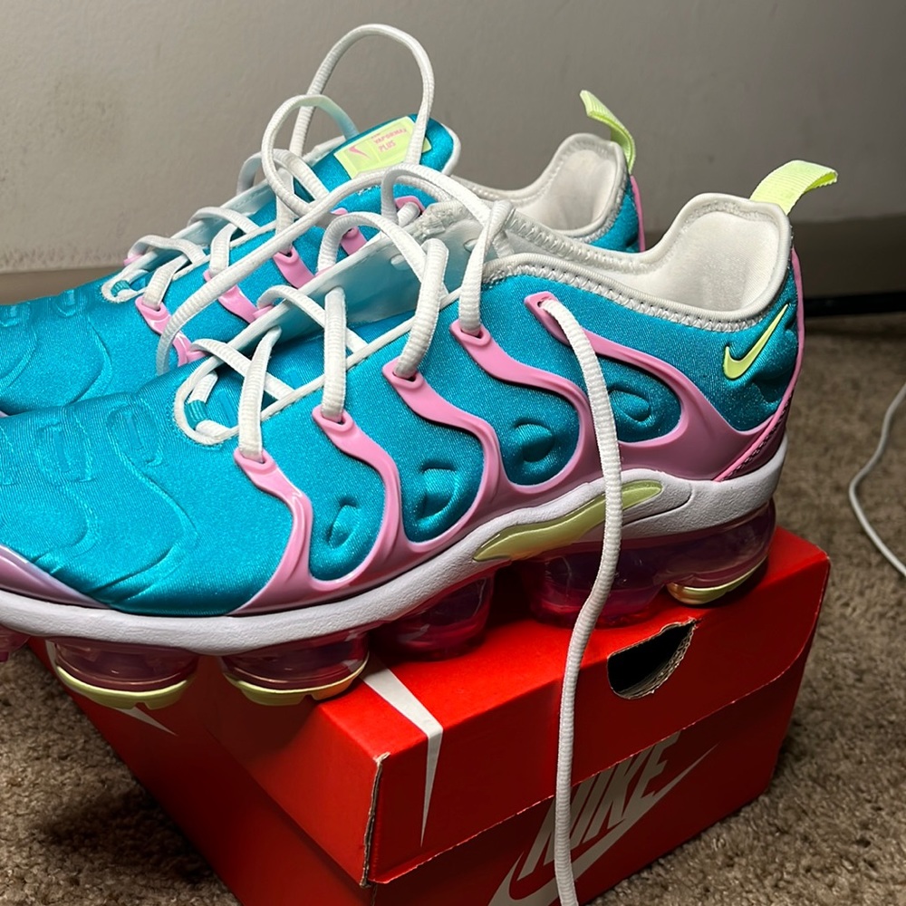 Womens Nike air max plus